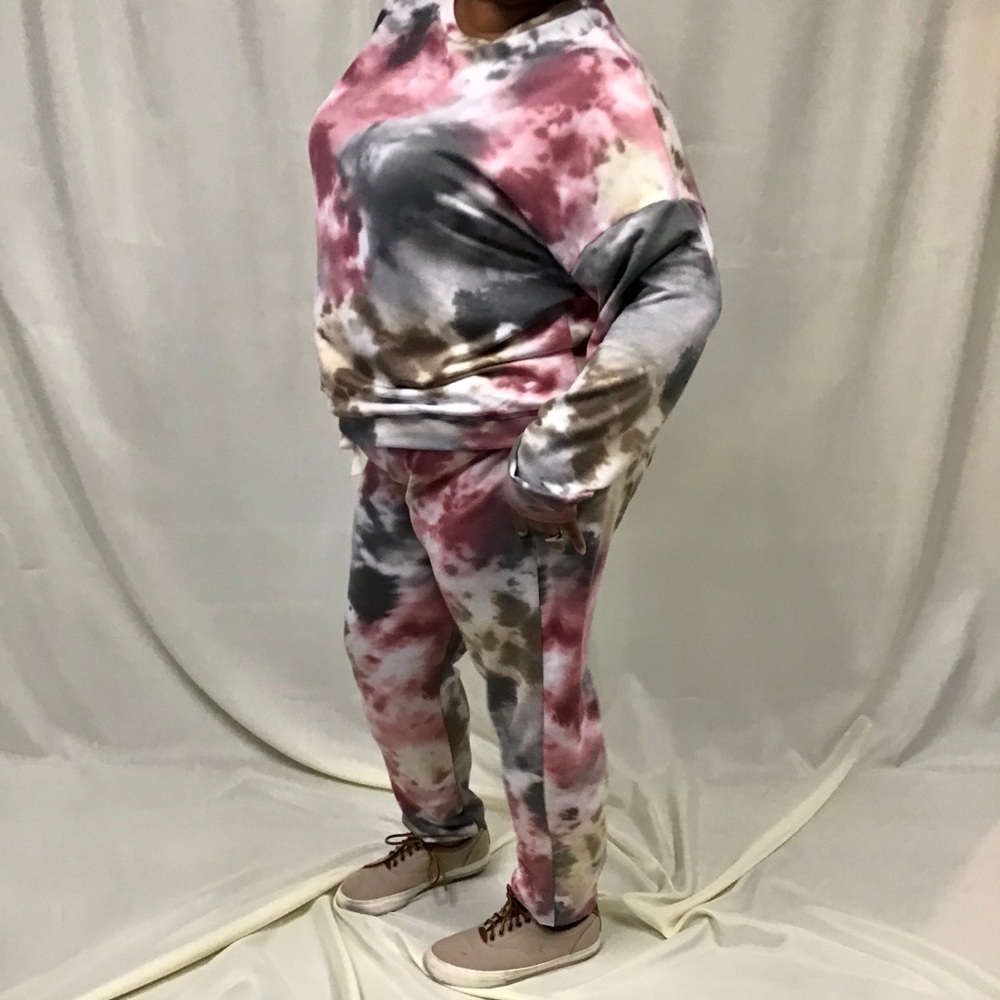 Magnificent Mauve Tie-Dye Lounge Set